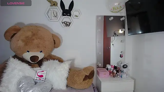 channel-rose1 online show from 10/01/25, 12:16