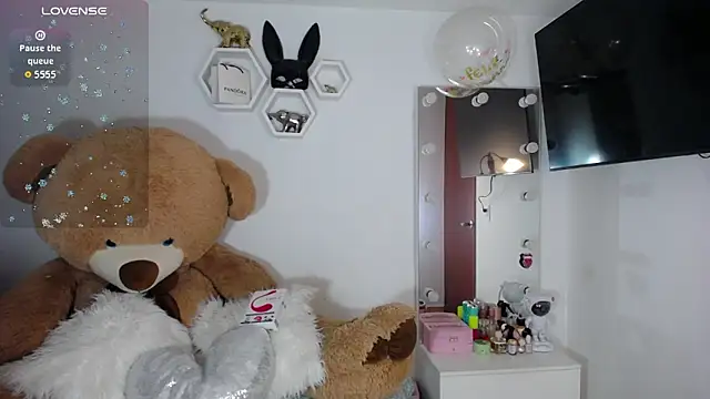 Snapshot of channel-rose1 chatting on 03/24/26, 10:31 channel-rose1 online show from 03/24/26, 10:31