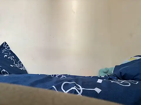 Snapshot of Cesar_Augusto chatting on 09/15/25, 01:55 Cesar Augusto online show from 09/15/25, 01:55