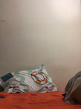 Snapshot of Cesar_Augusto chatting on 09/22/25, 03:41 Cesar Augusto online show from 09/22/25, 03:41