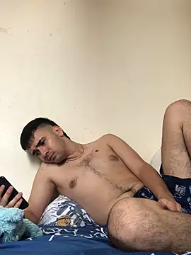 Snapshot of Cesar_Augusto chatting on 09/30/25, 04:01 Cesar Augusto online show from 09/30/25, 04:01