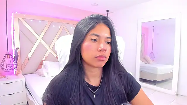 Snapshot of samantaa_shy chatting on 03/03/26, 10:59 samantaa shy online show from 03/03/26, 10:59