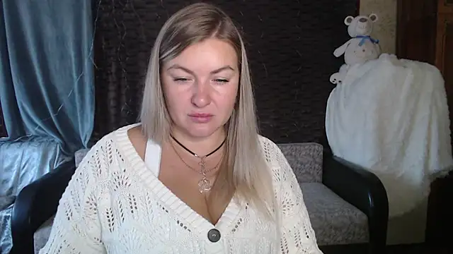 NikaSkylink online show from 09/19/25, 03:30