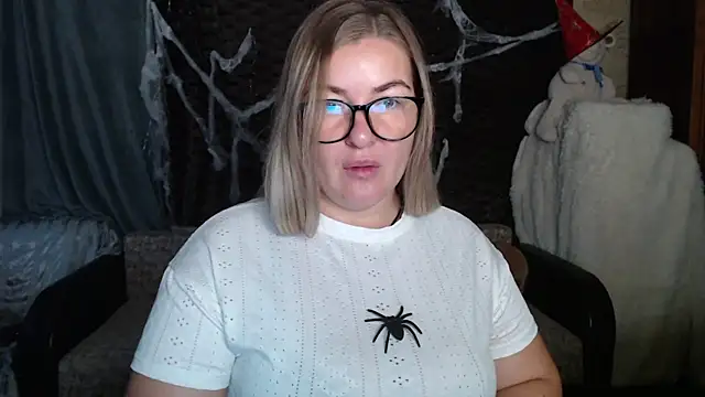 NikaSkylink online show from 10/30/25, 03:41