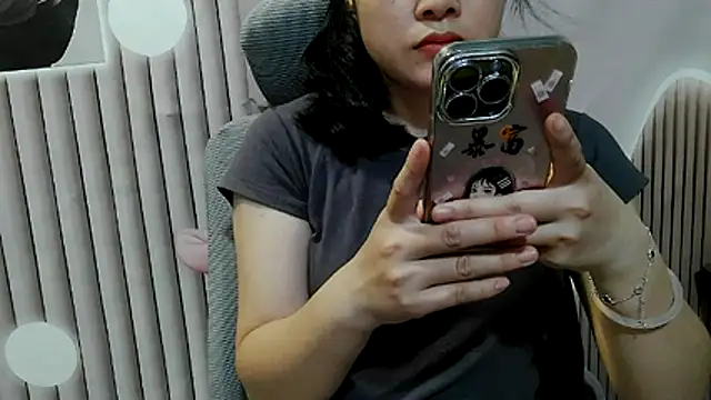 Snapshot of Emachiii chatting on 09/22/25, 01:51 Emachiii online show from 09/22/25, 01:51