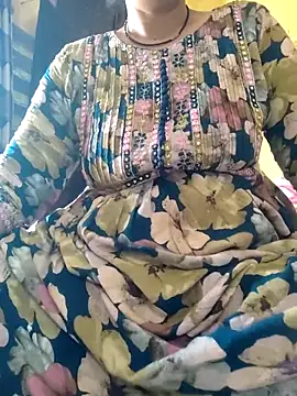 Cuty siya 143 online show from 05/11/26, 03:56