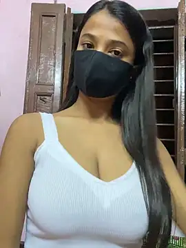 Snapshot of Sonia_soni332 chatting on 10/17/25, 01:46 Sonia soni332 online show from 10/17/25, 01:46