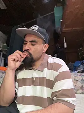 Snapshot of Jonathanfrom420 chatting on 03/26/26, 12:00 Jonathanfrom420 online show from 03/26/26, 12:00