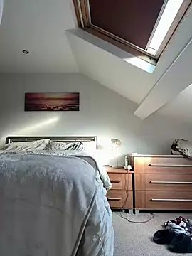 Woodchip online show from 03/21/26, 07:57