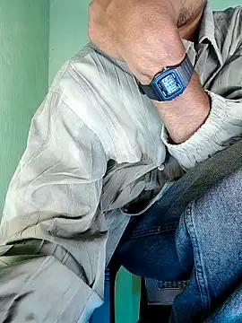 Snapshot of Irfan_irfan chatting on 04/23/26, 05:37 Irfan irfan online show from 04/23/26, 05:37