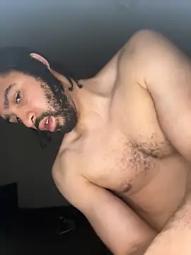 Snapshot of KingKevo27 chatting on 11/01/25, 02:13 KingKevo27 online show from 11/01/25, 02:13