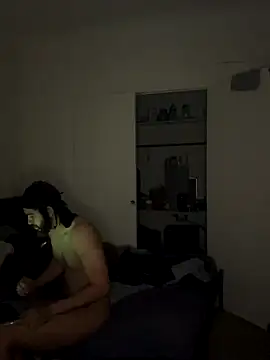 Snapshot of KingKevo27 chatting on 11/14/25, 02:16 KingKevo27 online show from 11/14/25, 02:16