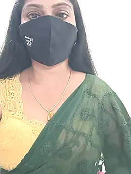 Snapshot of shivani27 chatting on 03/31/26, 04:51 shivani27 online show from 03/31/26, 04:51