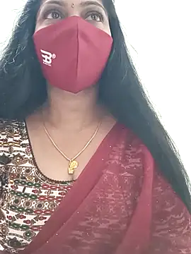 Snapshot of shivani27 chatting on 04/04/26, 08:12 shivani27 online show from 04/04/26, 08:12