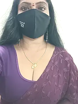 Snapshot of shivani27 chatting on 04/29/26, 05:41 shivani27 online show from 04/29/26, 05:41