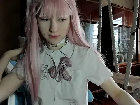 kioshi kiss online show from 10/24/25, 10:11