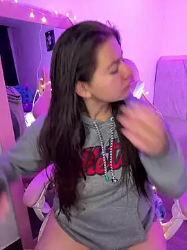 Stepha babe online show from 12/21/25, 09:16