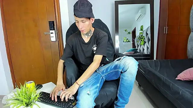 Davide 444 online show from 10/07/25, 04:31