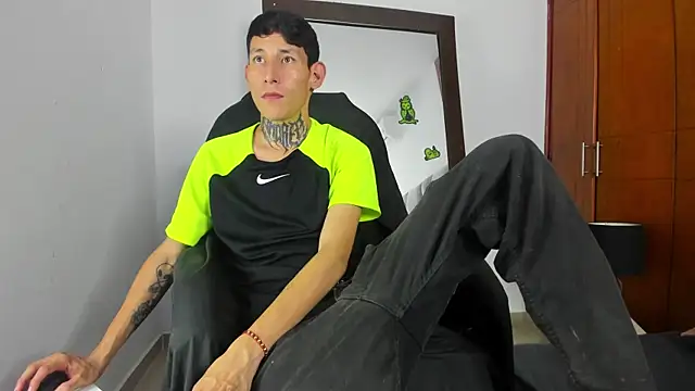 Davide 444 online show from 10/12/25, 03:49