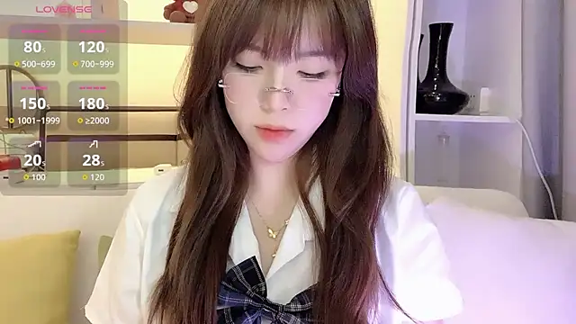 Snapshot of LunaDeVaal chatting on 04/22/26, 11:56 LunaDeVaal online show from 04/22/26, 11:56