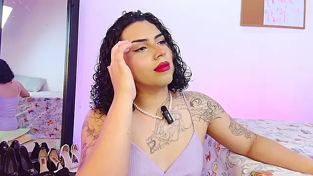 Snapshot of NoahMonroe_11 chatting on 11/22/25, 08:41 NoahMonroe 11 online show from 11/22/25, 08:41