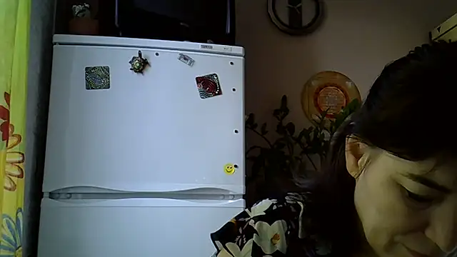 Krystal 82 online show from 11/19/25, 08:47