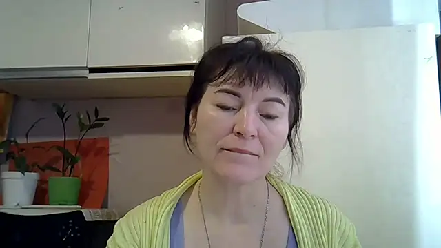 Krystal 82 online show from 02/12/26, 08:20