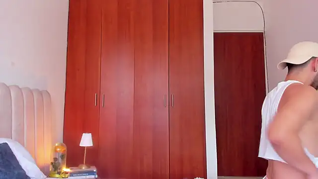 Snapshot of Dark_beauty2 chatting on 09/28/25, 06:13 Dark beauty2 online show from 09/28/25, 06:13