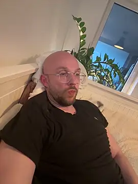 Mrlarox online show from 04/13/26, 05:40