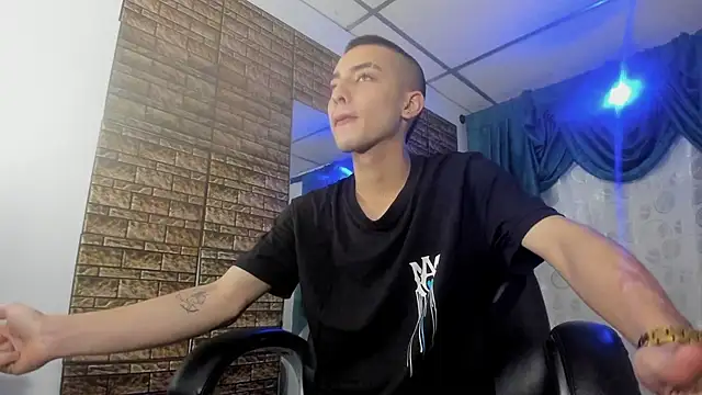 Snapshot of Dereck_Boy8 chatting on 09/12/25, 10:10 Dereck Boy8 online show from 09/12/25, 10:10