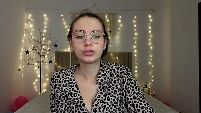 Real cutie1 online show from 01/07/26, 01:57