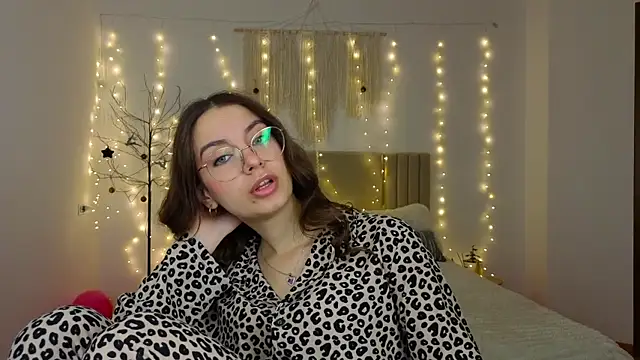 Real cutie1 online show from 01/09/26, 01:47