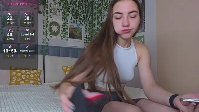 Ashley Pierce online show from 09/09/25, 04:01