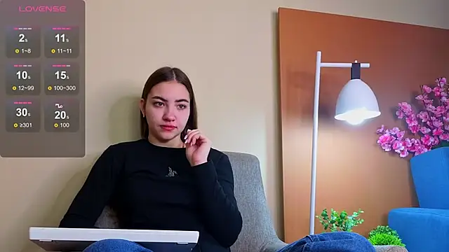 Ashley Pierce online show from 10/17/25, 04:15