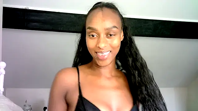 Hazel Dollxx online show from 09/10/25, 10:26