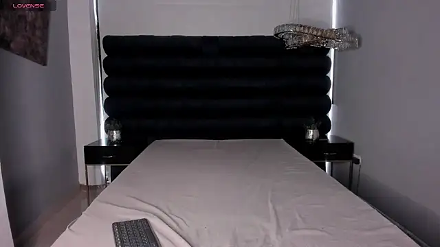 Snapshot of rubyrouge__ chatting on 12/04/25, 07:33 rubyrouge online show from 12/04/25, 07:33