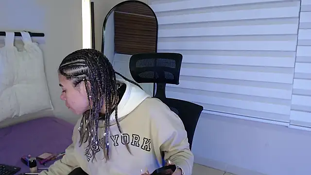 Rachell criss online show from 10/08/25, 06:44