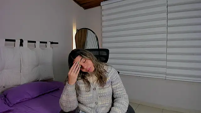 Rachell criss online show from 12/05/25, 03:48