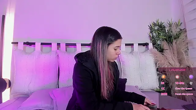 Snapshot of Rachell_criss chatting on 02/03/26, 04:21 Rachell criss online show from 02/03/26, 04:21