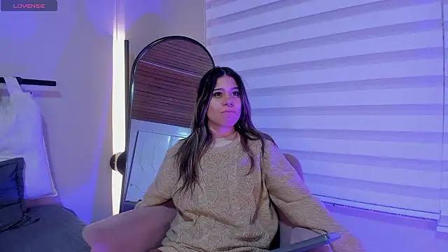 Snapshot of Rachell_criss chatting on 03/06/26, 04:20 Rachell criss online show from 03/06/26, 04:20