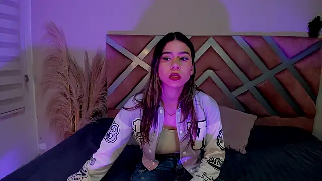 Snapshot of Rachell_criss chatting on 04/02/26, 04:10 Rachell criss online show from 04/02/26, 04:10