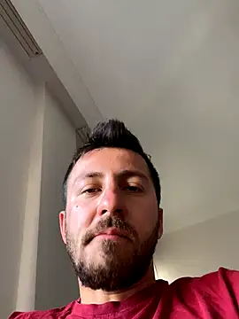 Snapshot of emredenizz07 chatting on 11/04/25, 07:18 emredenizz07 online show from 11/04/25, 07:18