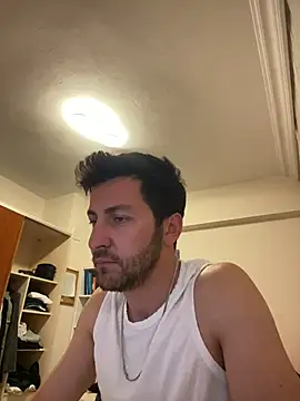 emredenizz07 online show from 03/19/26, 06:34