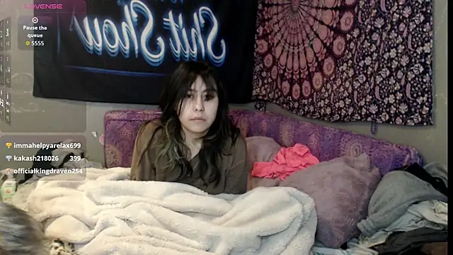 Snapshot of London_Ray chatting on 09/22/25, 04:36 London Ray online show from 09/22/25, 04:36