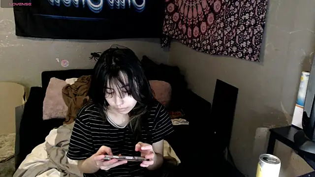 Snapshot of London_Ray chatting on 10/23/25, 03:17 London Ray online show from 10/23/25, 03:17