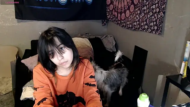 Snapshot of London_Ray chatting on 10/26/25, 06:19 London Ray online show from 10/26/25, 06:19