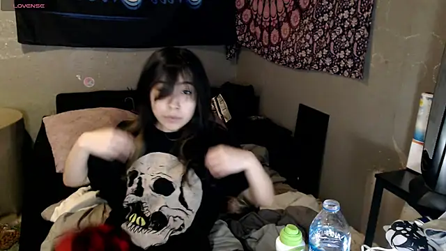 Snapshot of London_Ray chatting on 10/31/25, 07:20 London Ray online show from 10/31/25, 07:20