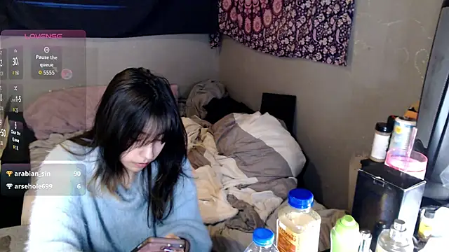 Snapshot of London_Ray chatting on 11/21/25, 04:22 London Ray online show from 11/21/25, 04:22