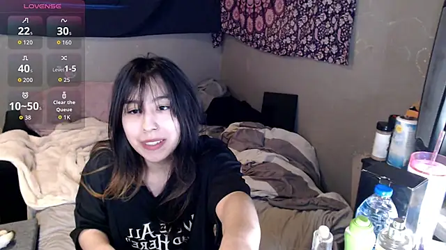 Snapshot of London_Ray chatting on 11/22/25, 05:28 London Ray online show from 11/22/25, 05:28