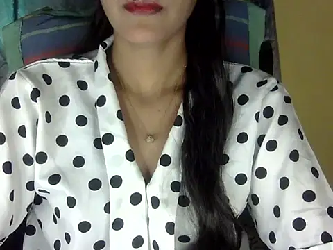 zara Khan0 online show from 10/17/25, 03:31